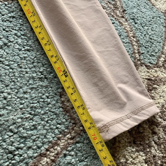 EUC Fabletics XXS Hybrid Cargo Pants - Picture 8 of 13